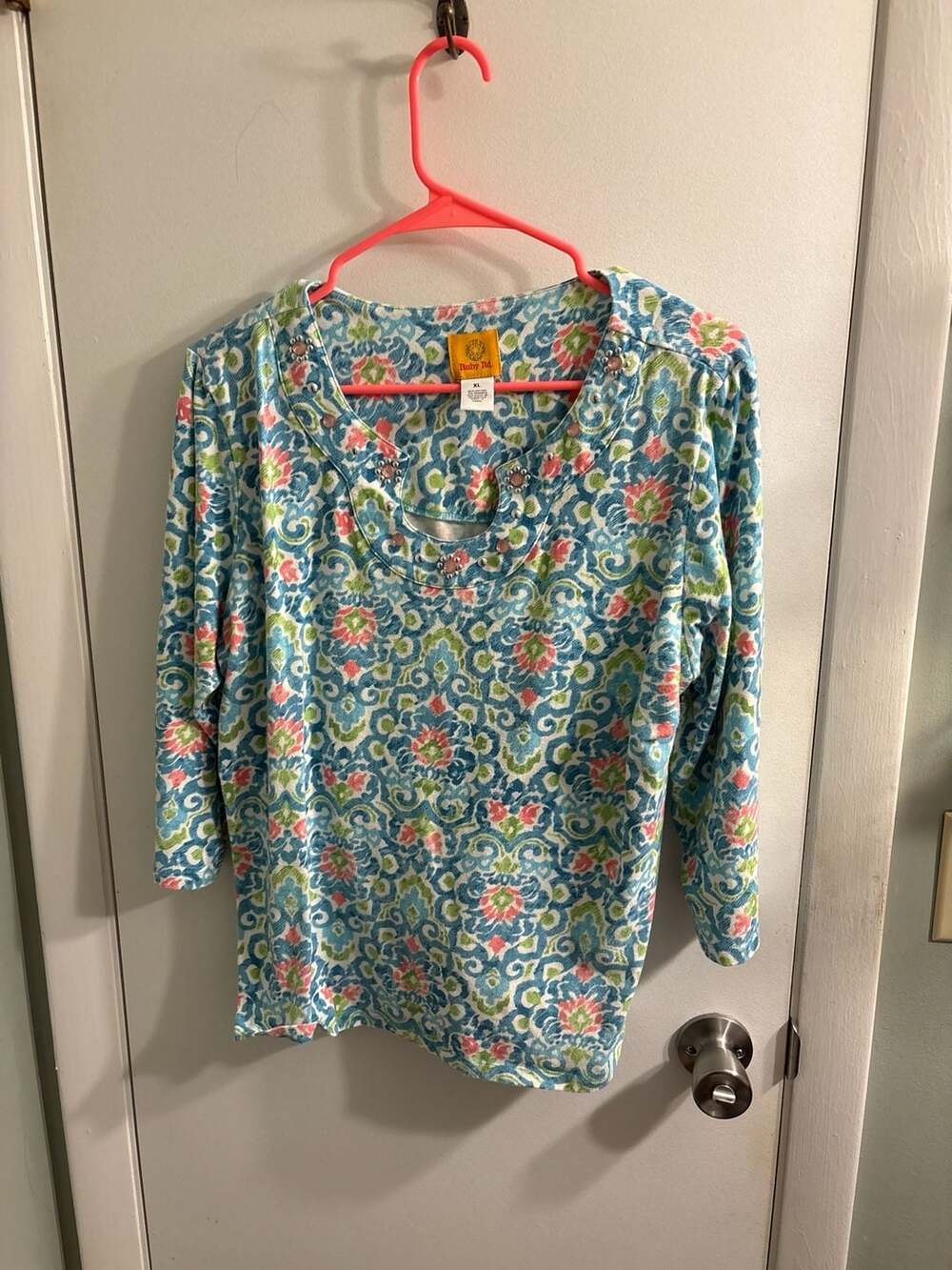 Ruby Rd. Women's Blue Pink Damask Tapestry Print Embellished V-Neck Top Size XL